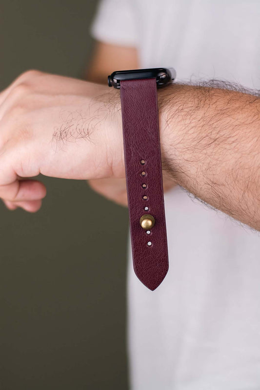 Burgundy Apple Watch Strap - Armband av rent läder